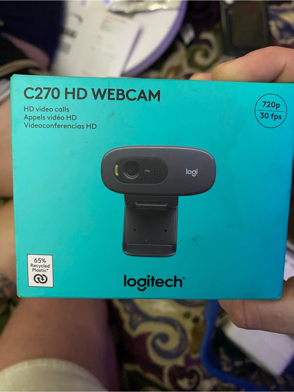 Logitech C270 HD Webcam in black and teal packaging